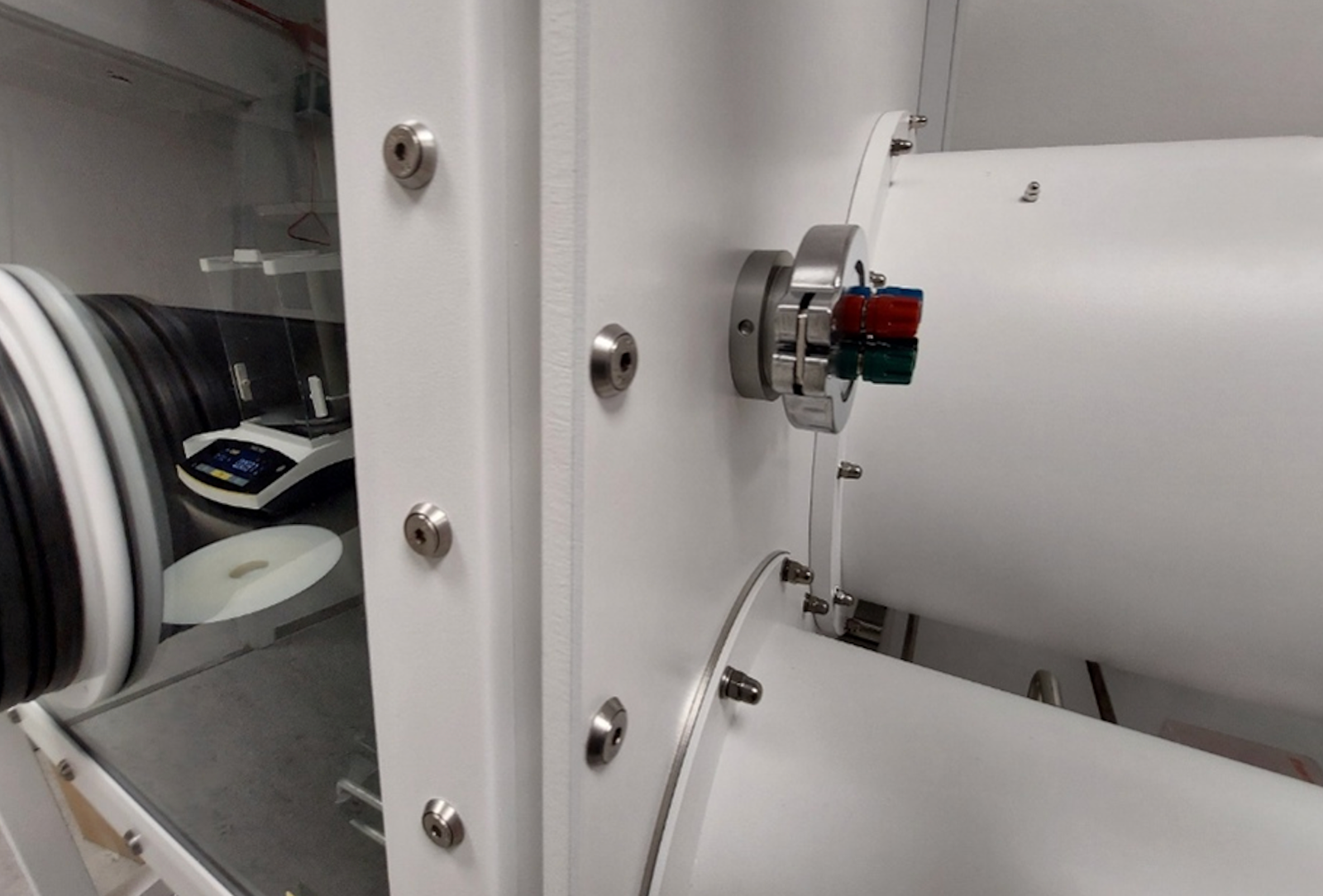 Glovebox
